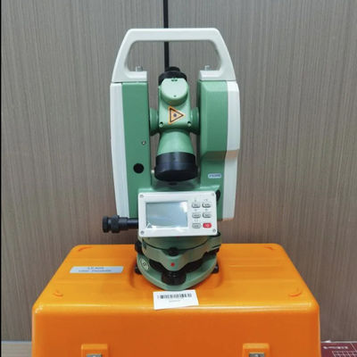 FOIF 635nm Laser Digital Electronic Theodolite LCD Screen 30X Μεγέθυνση